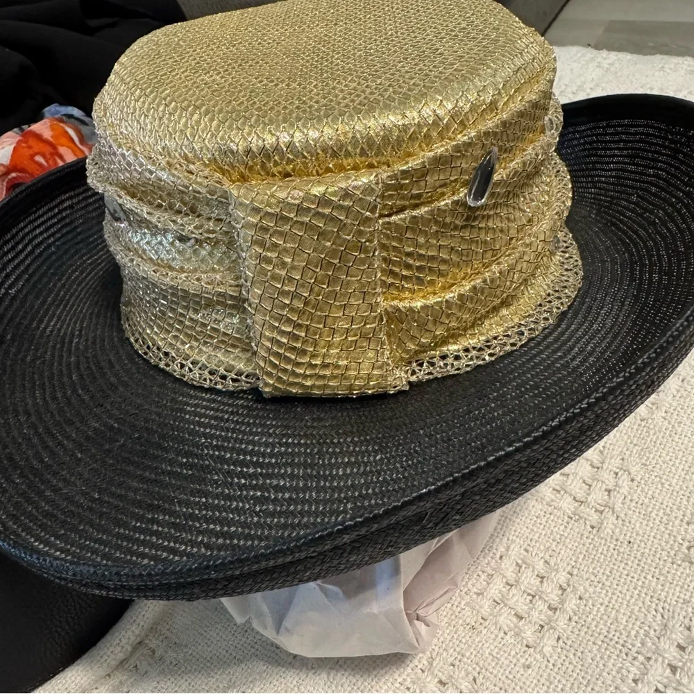 Vintage Sonnie San Francisco Black‎ and Gold Wide Brim Hat